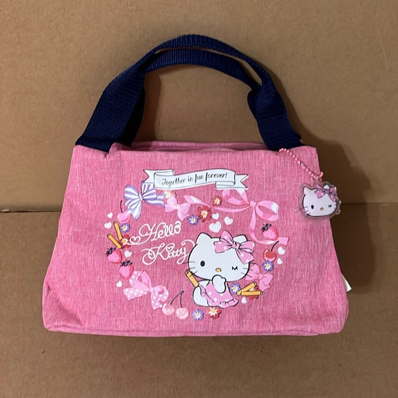 Hello Kitty Canvas Lunch Bag - Picture 2 of 9